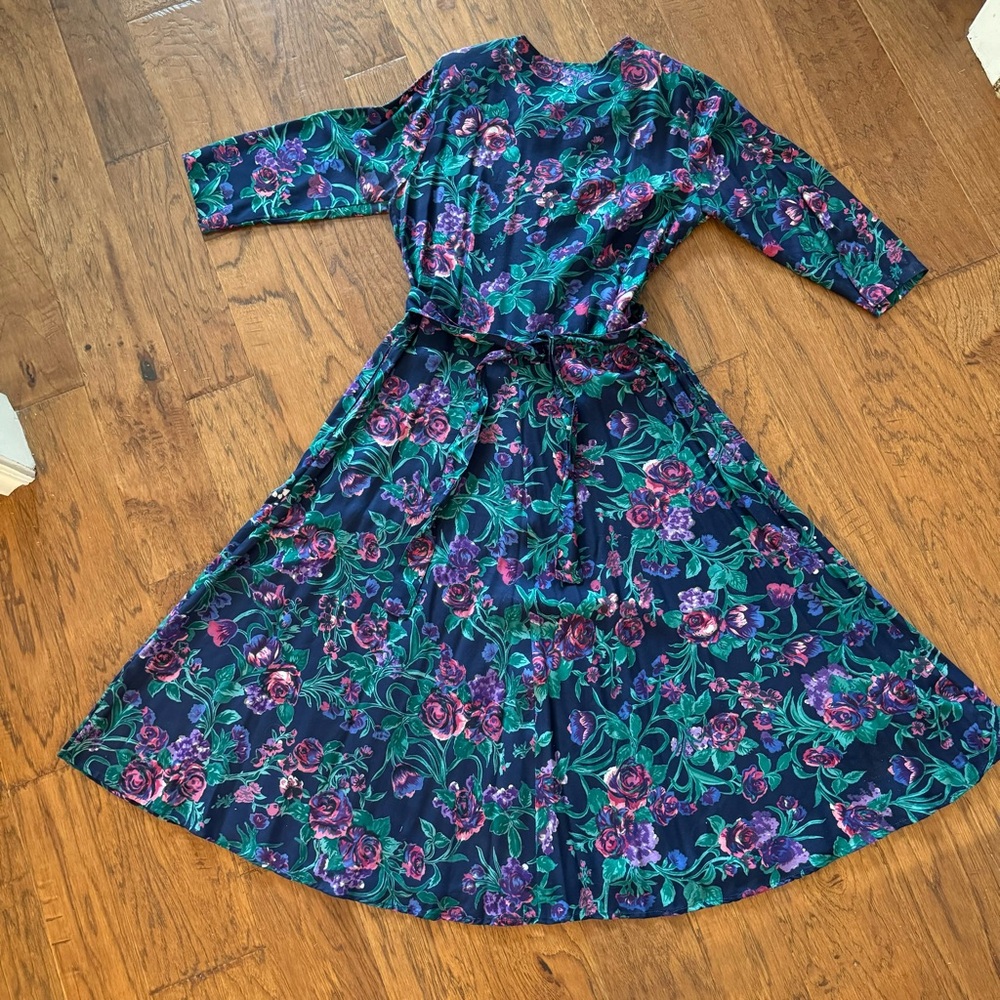 1980s Sarin NY Floral Dress Lace Bib Collar Cottage Prairie Pilgrim Folk MED - Picture 9 of 16